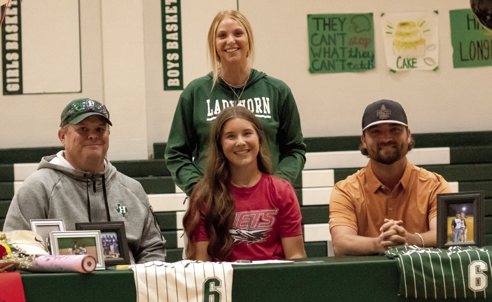 Taelynn Tatsch signs with Northern Oklahoma College